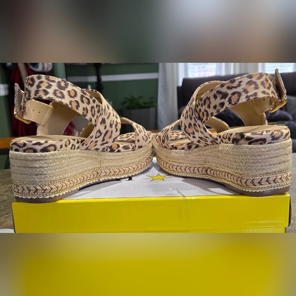 Seven Dials Leopard Print Espadrille Wedges #756 - Picture 3 of 11